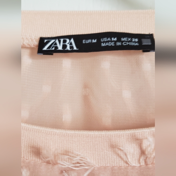 Zara Blouse Pink-melon Size Medium with oversized sleeves. - Picture 2 of 4